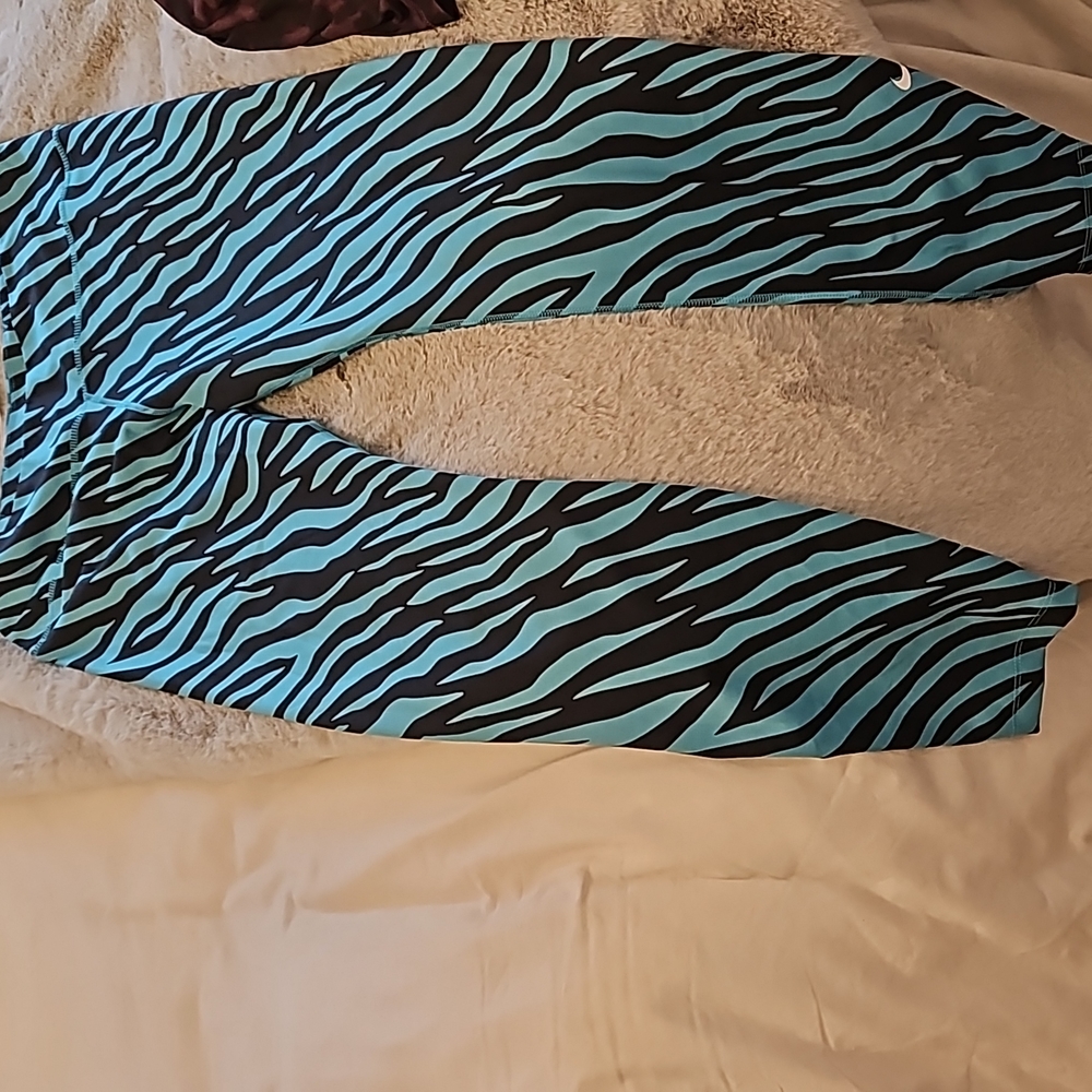Nike dry fit leggings